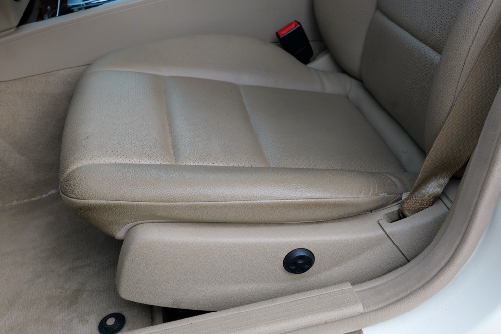 2012 Mercedes-Benz C-Class Image 24