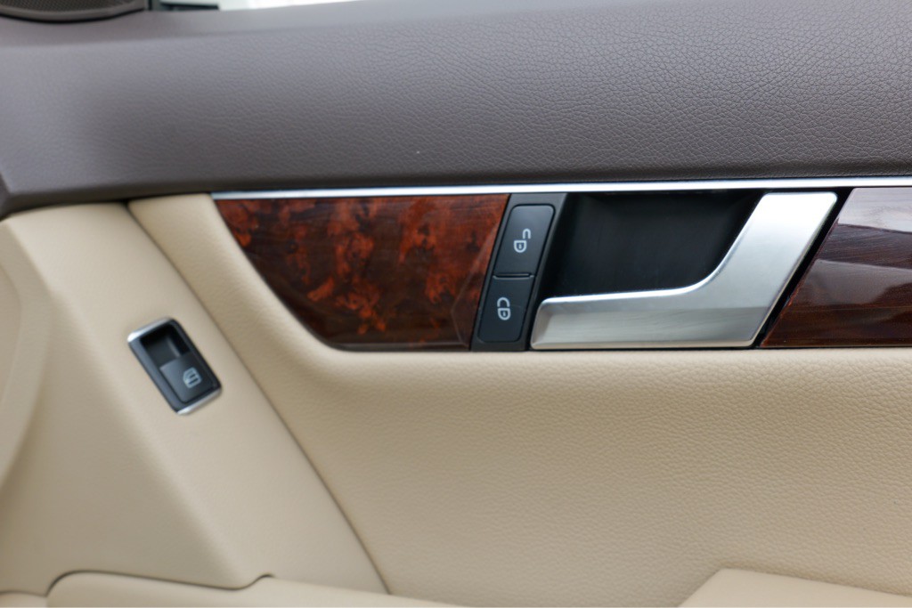 2012 Mercedes-Benz C-Class Image 38
