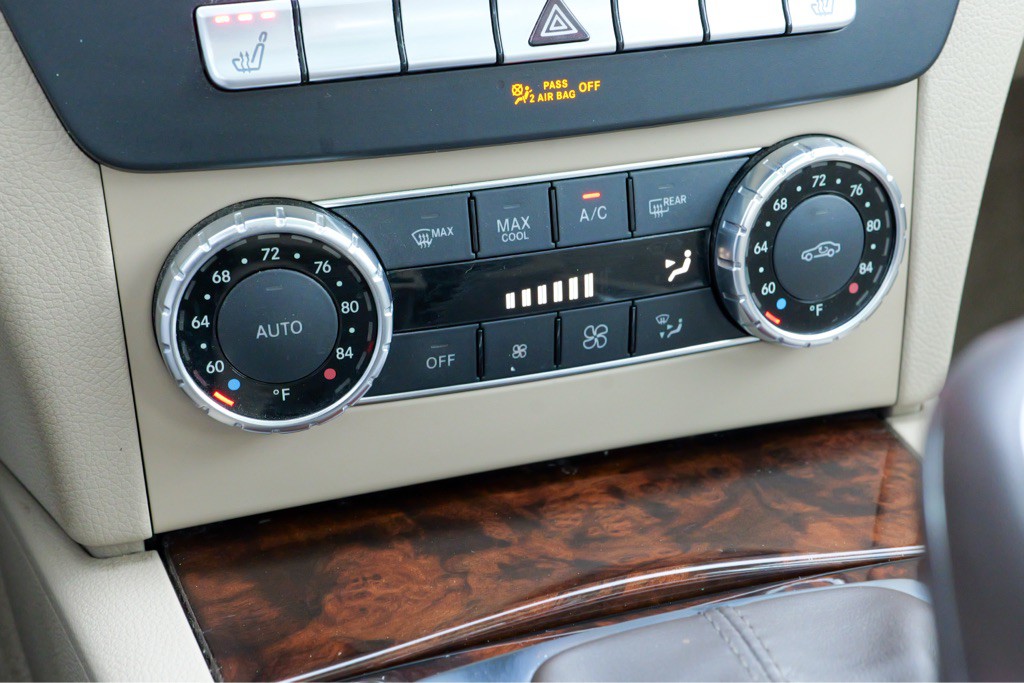 2012 Mercedes-Benz C-Class Image 46