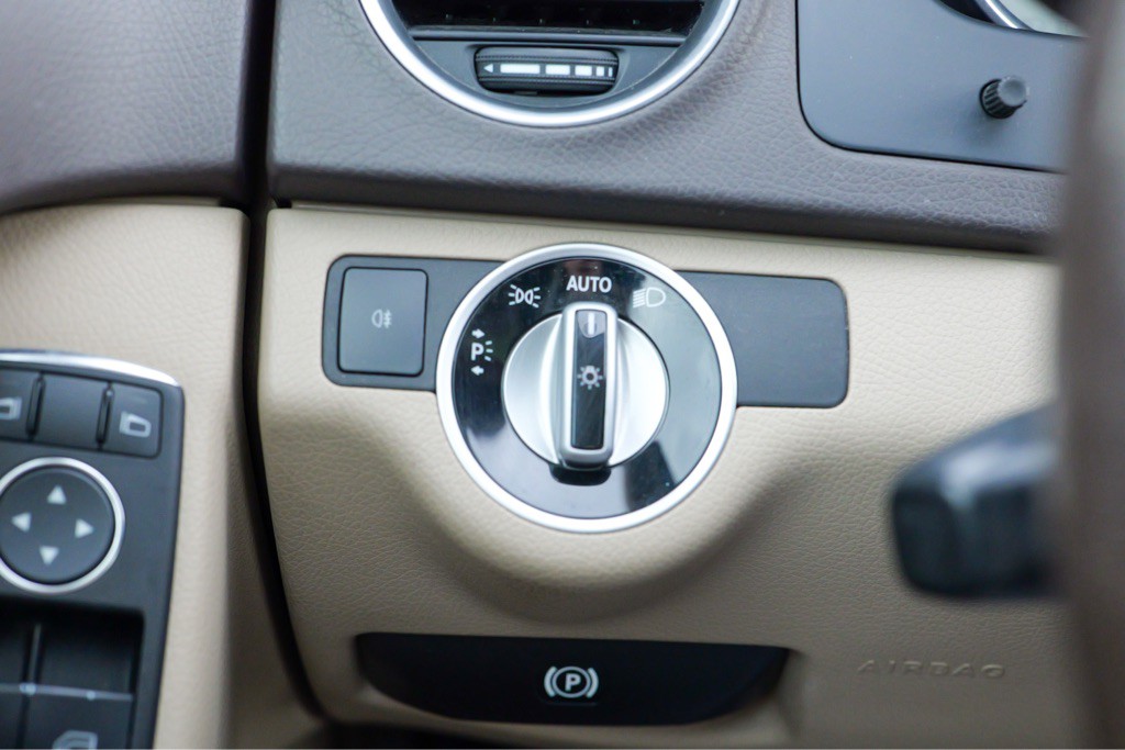 2012 Mercedes-Benz C-Class Image 52