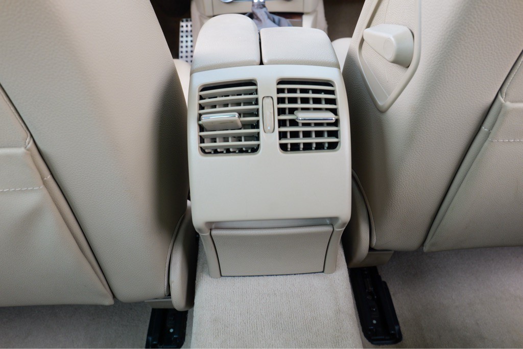 2012 Mercedes-Benz C-Class Image 58