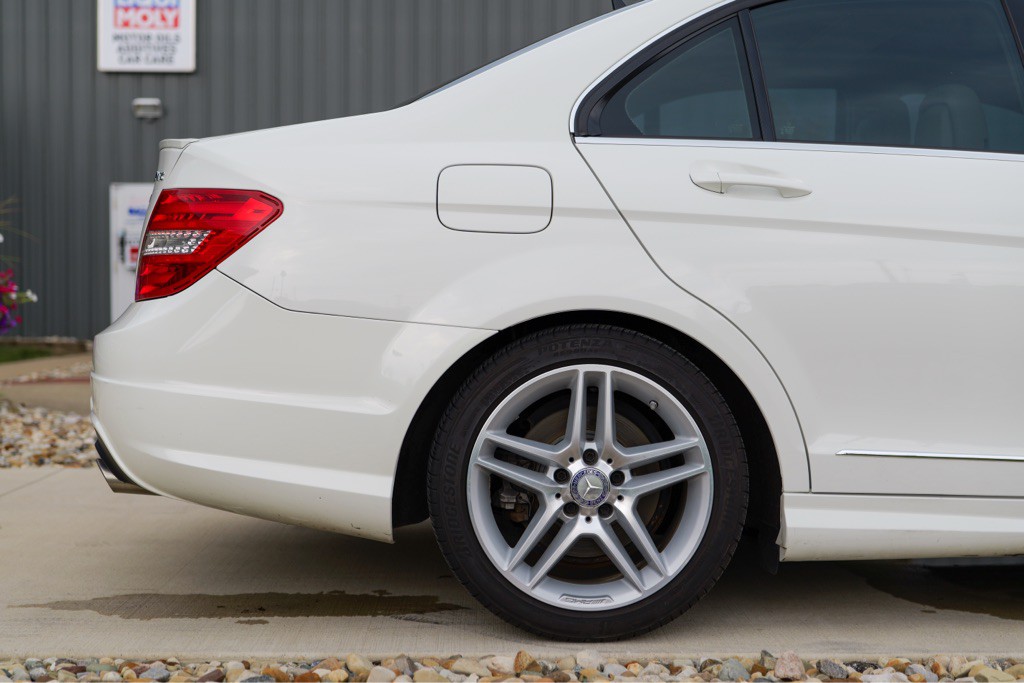 2012 Mercedes-Benz C-Class Image 71