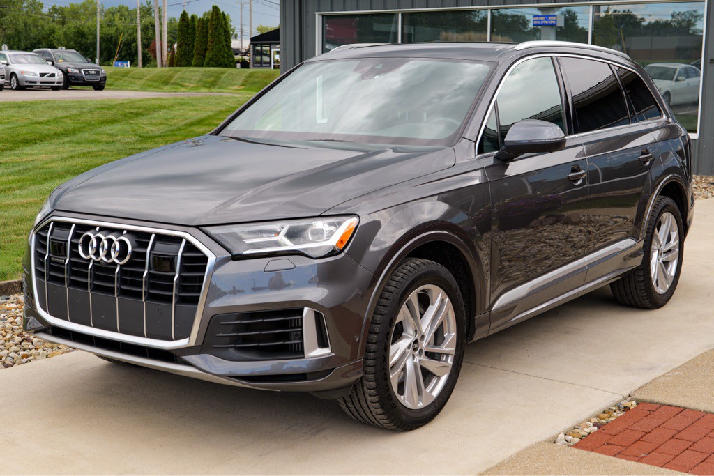 2021 Audi Q7 Image 11