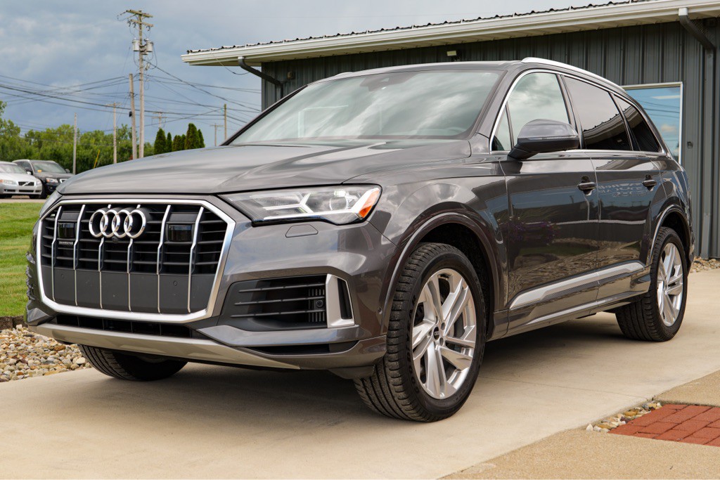 2021 Audi Q7 Image 12