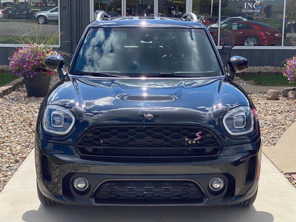 2023 MINI Countryman Image 3