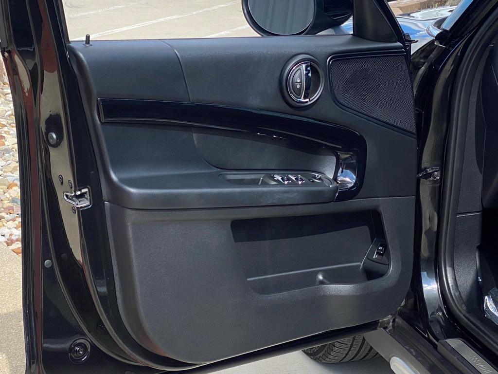 2023 MINI Countryman Image 11