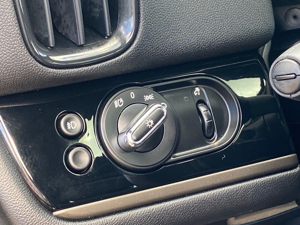 2023 MINI Countryman Image 23