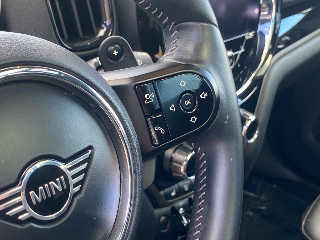 2023 MINI Countryman Image 25