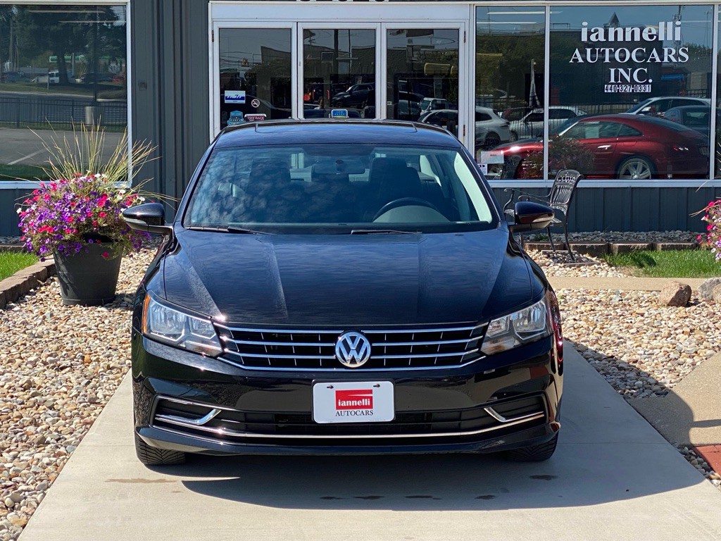 2019 Volkswagen Passat Image 3