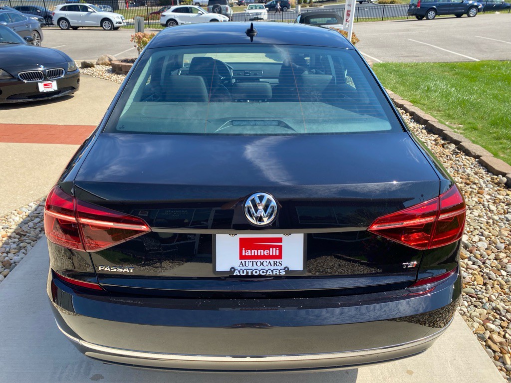 2019 Volkswagen Passat Image 5