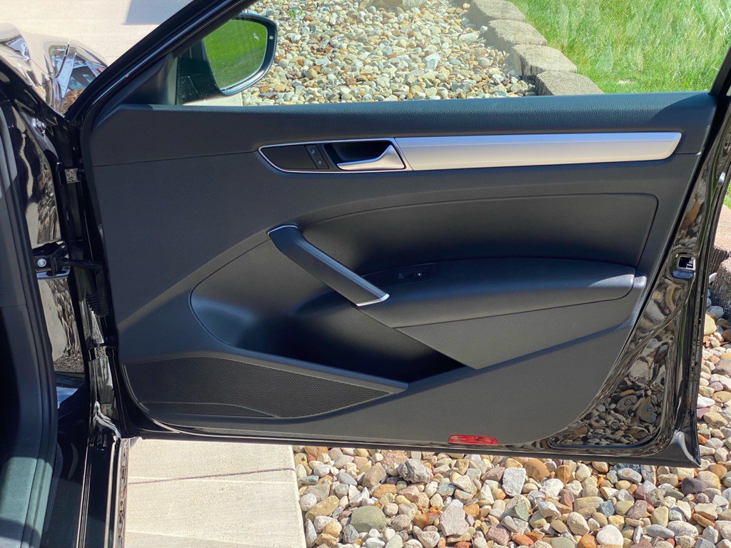 2019 Volkswagen Passat Image 20
