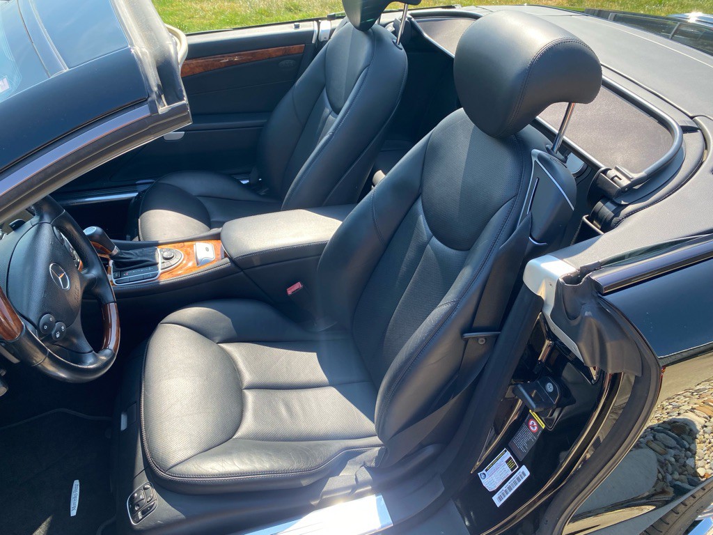 2008 Mercedes-Benz SL-Class Image 18