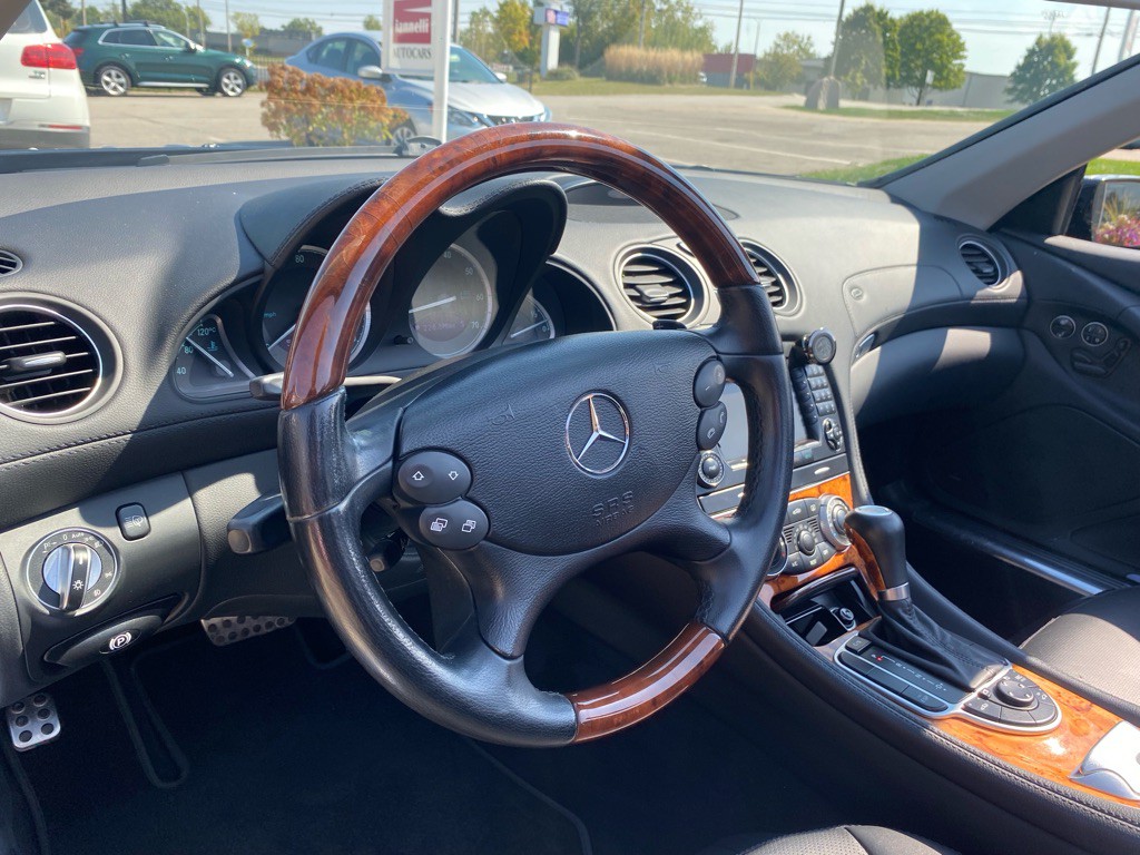 2008 Mercedes-Benz SL-Class Image 22