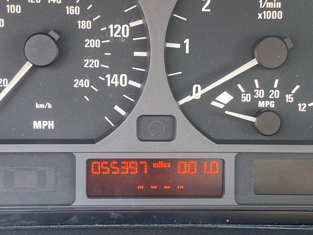 2002 BMW 3 Series Image 3