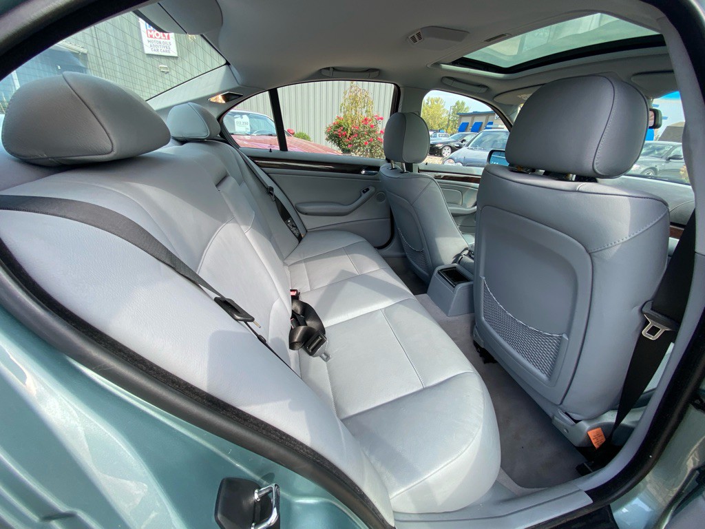 2002 BMW 3 Series Image 22