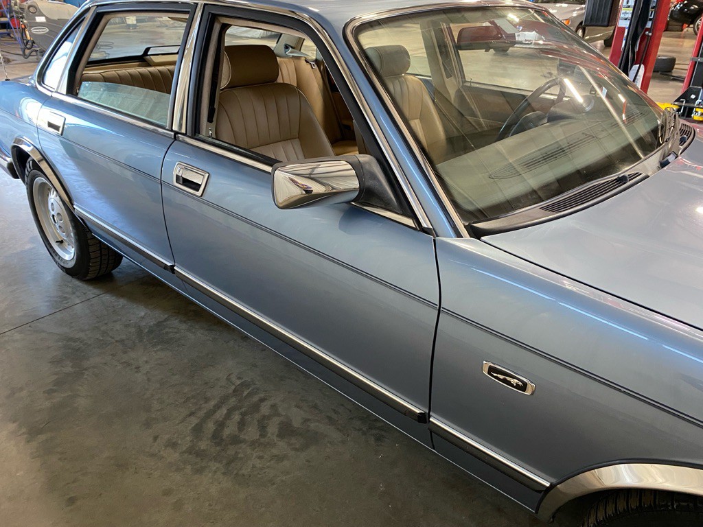 1990 Jaguar XJ Image 41
