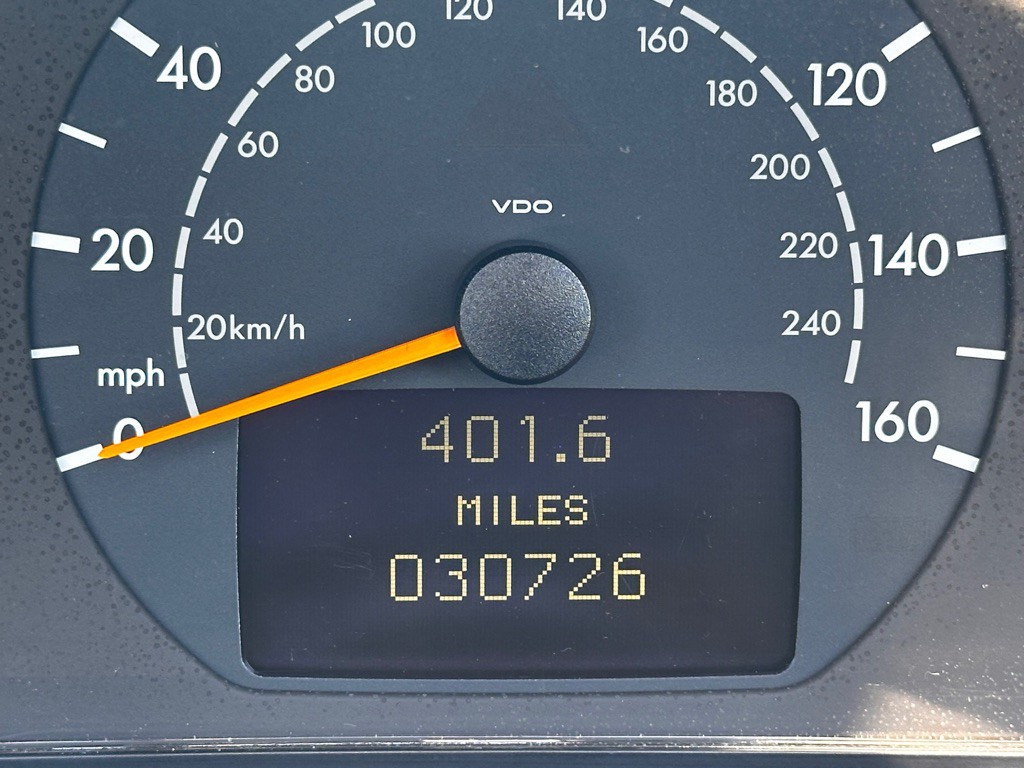 2003 Mercedes-Benz CLK-Class Image 3