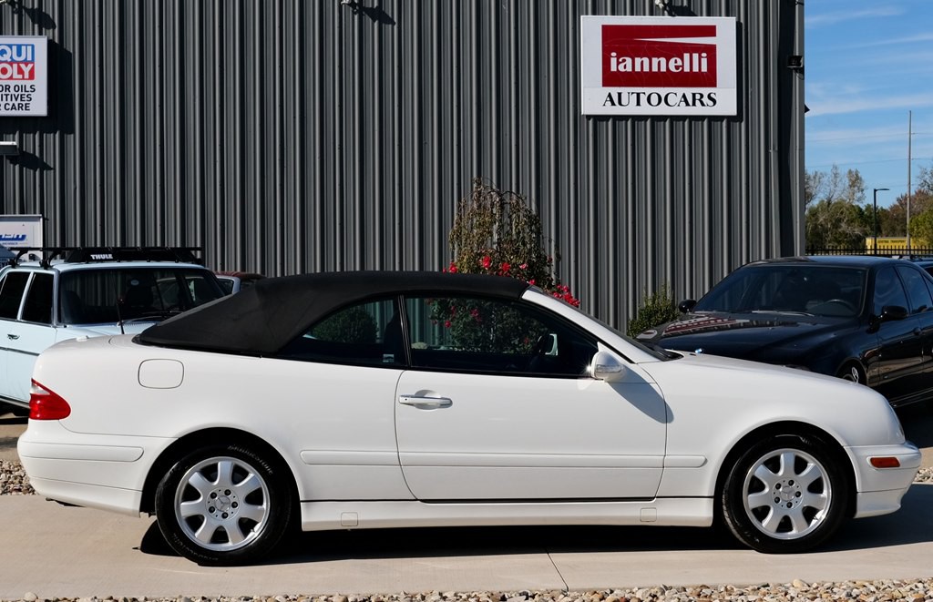2003 Mercedes-Benz CLK-Class Image 5