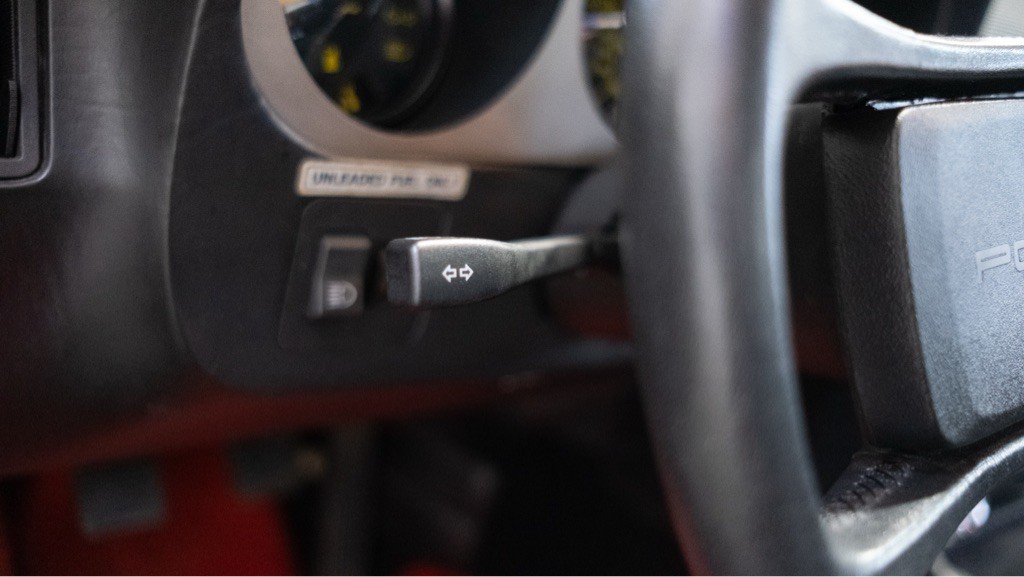 1984 Porsche 944 Image 15