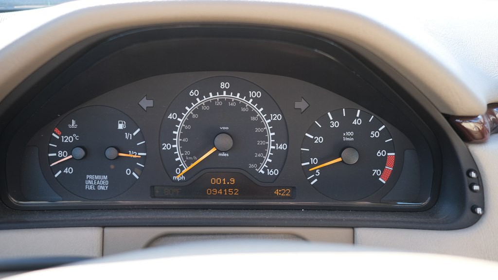1998 Mercedes-Benz E-Class Image 7