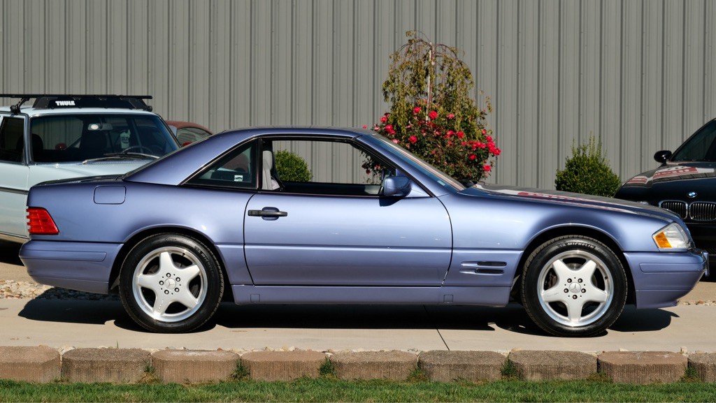 1997 Mercedes-Benz SL-Class Image 23