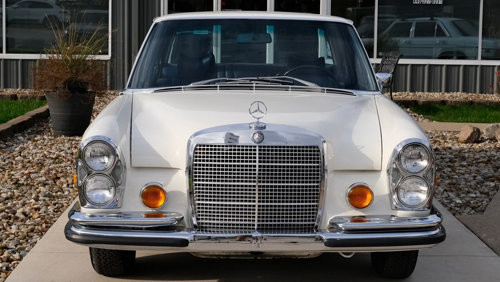 1973 Mercedes-Benz 280 Image 3