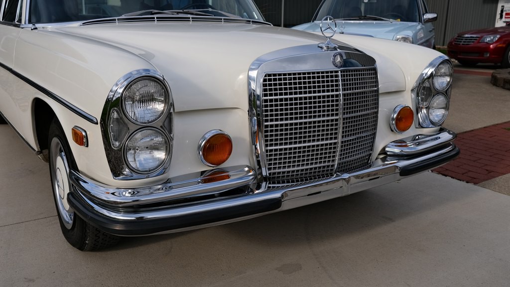 1973 Mercedes-Benz 280 Image 4