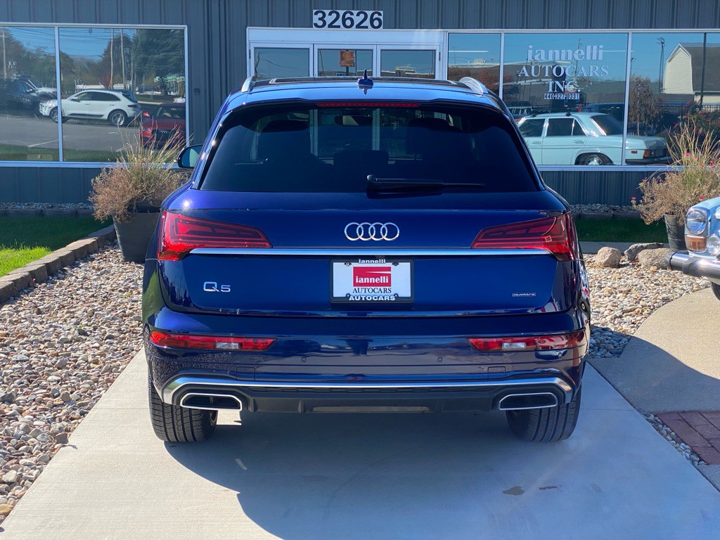 2022 Audi Q5 Image 7