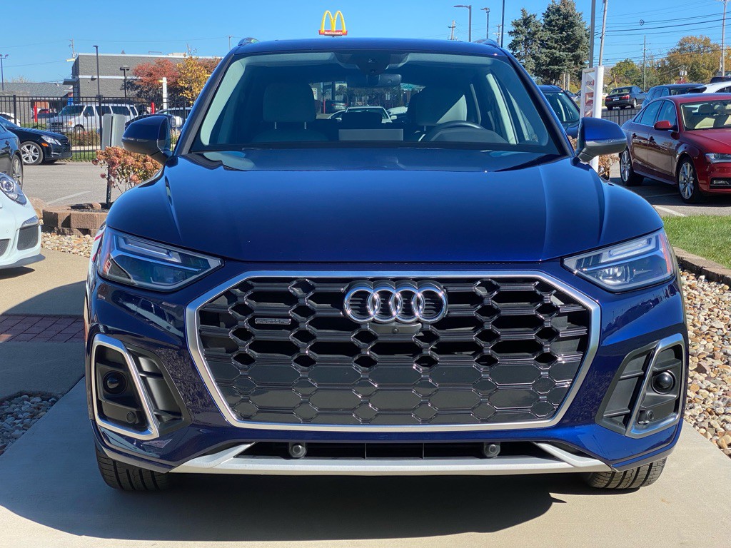 2022 Audi Q5 Image 8