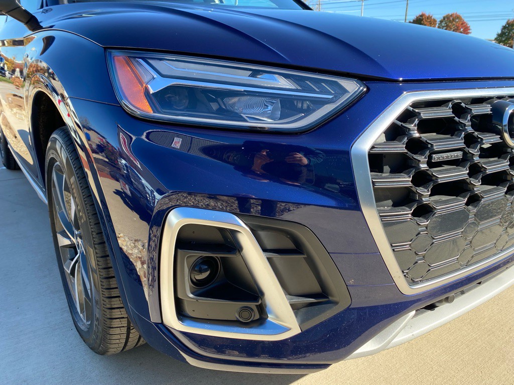 2022 Audi Q5 Image 10