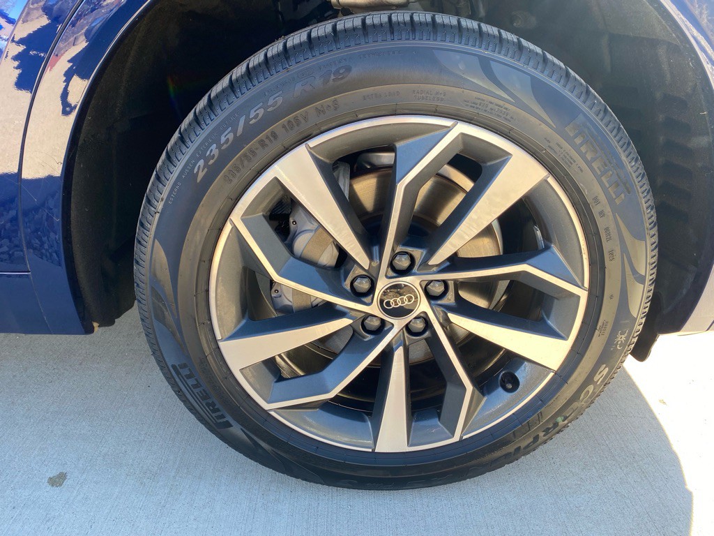 2022 Audi Q5 Image 12