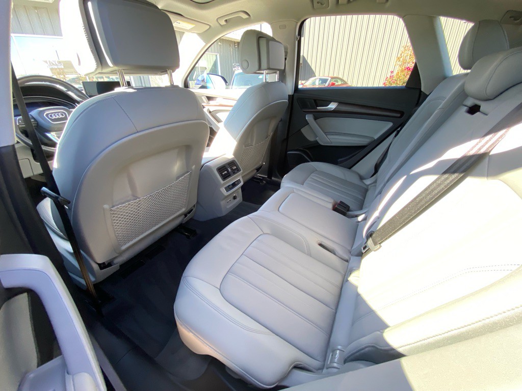 2022 Audi Q5 Image 23