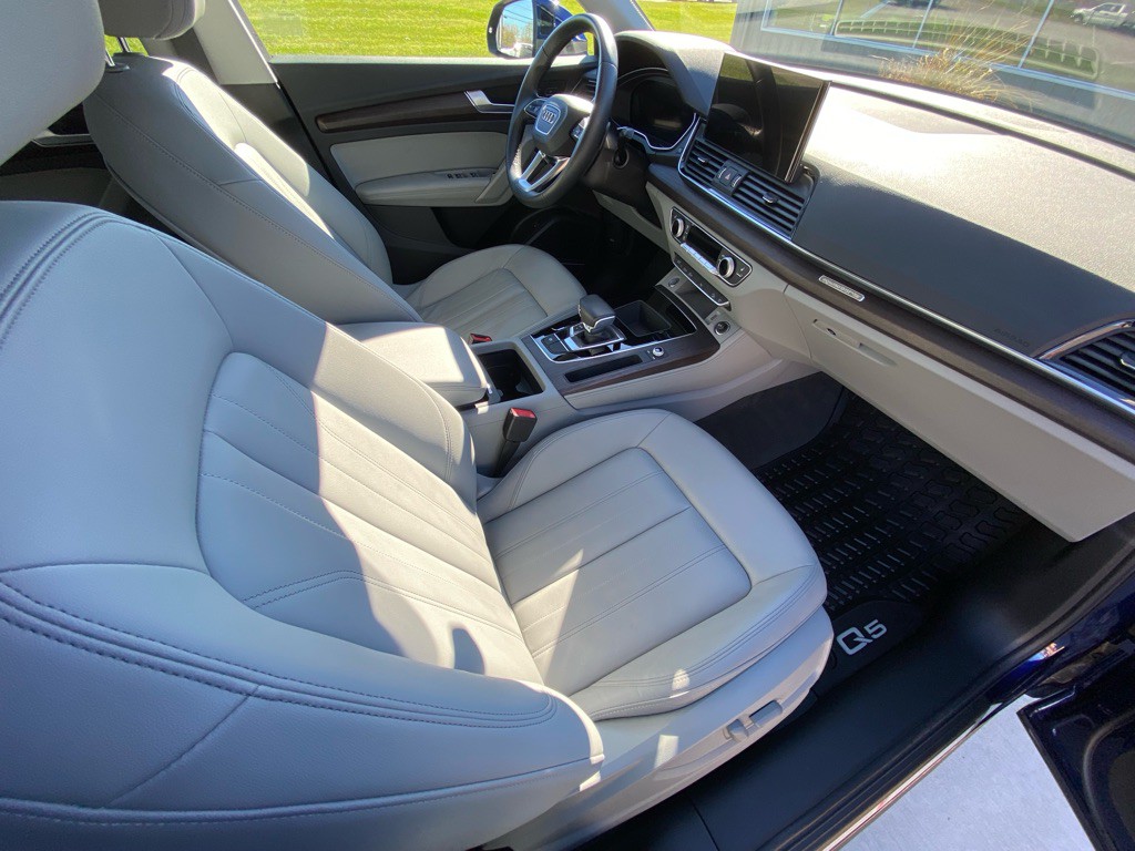 2022 Audi Q5 Image 25