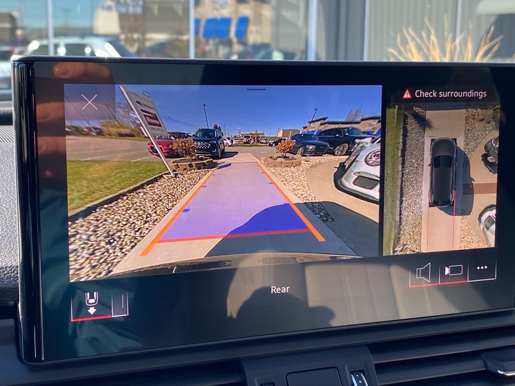 2022 Audi Q5 Image 30