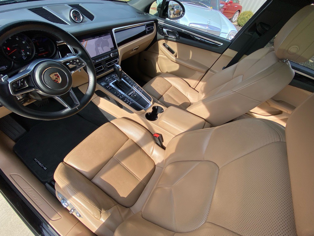 2020 Porsche Macan Image 17