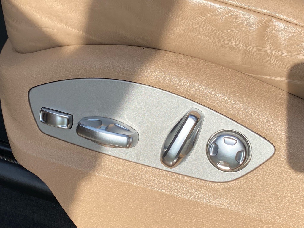 2020 Porsche Macan Image 18