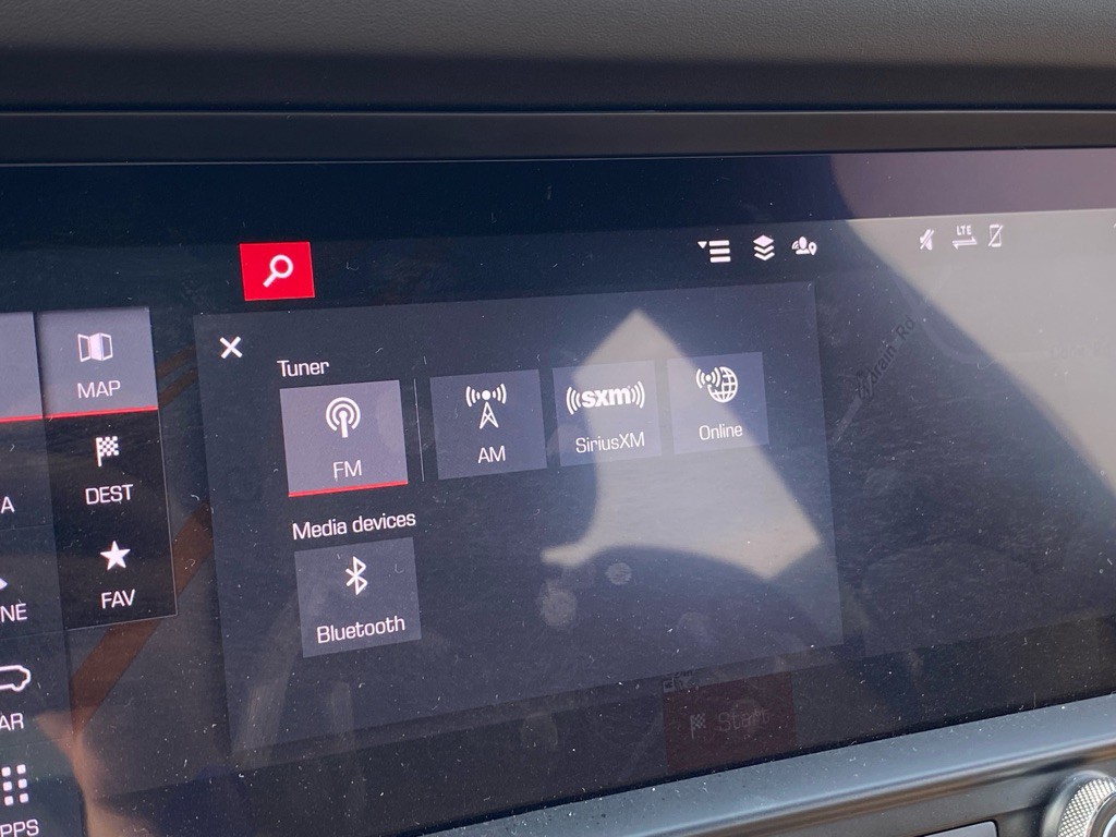 2020 Porsche Macan Image 37