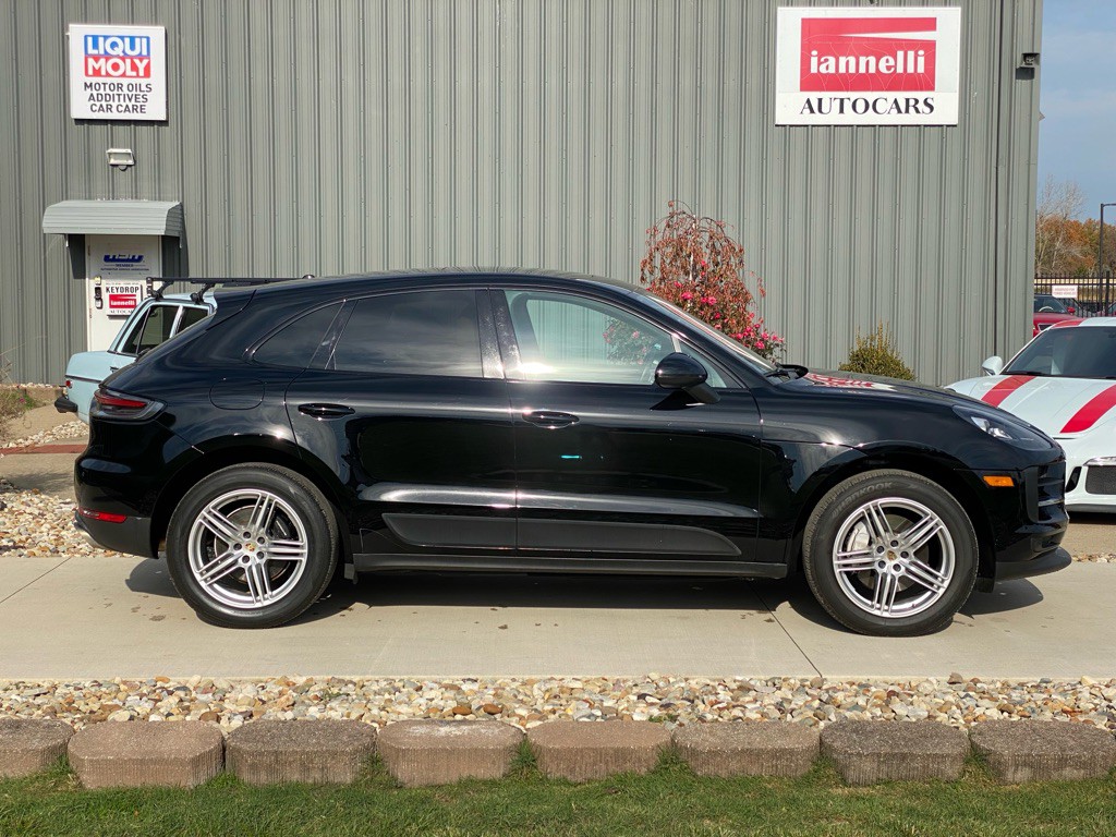 2020 Porsche Macan Image 4