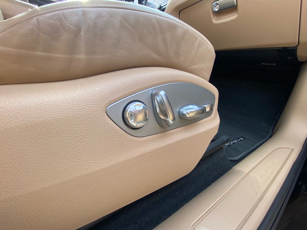 2020 Porsche Macan Image 27