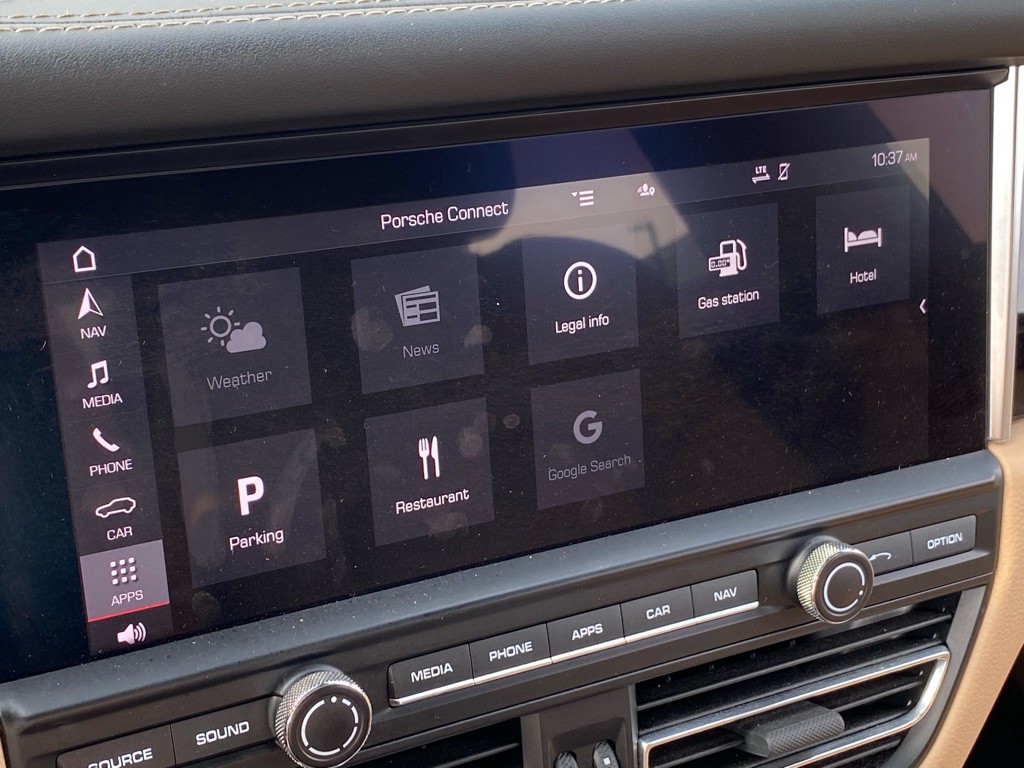 2020 Porsche Macan Image 39