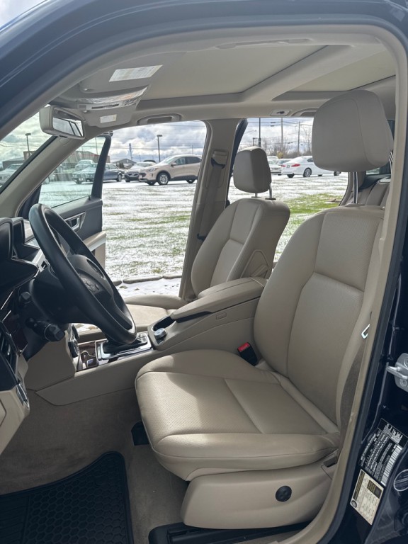 2012 Mercedes-Benz GLK-Class Image 4