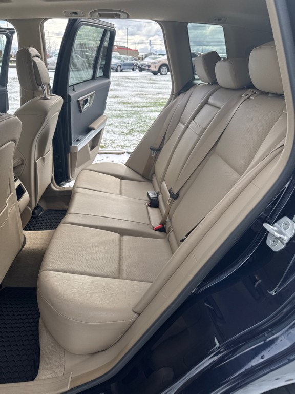 2012 Mercedes-Benz GLK-Class Image 7