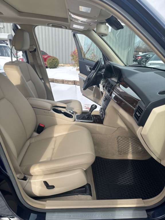 2012 Mercedes-Benz GLK-Class Image 9
