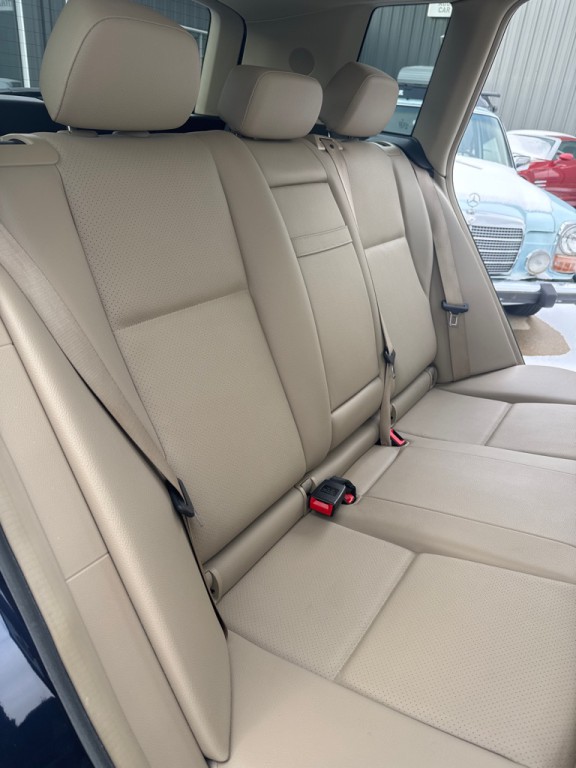 2012 Mercedes-Benz GLK-Class Image 24