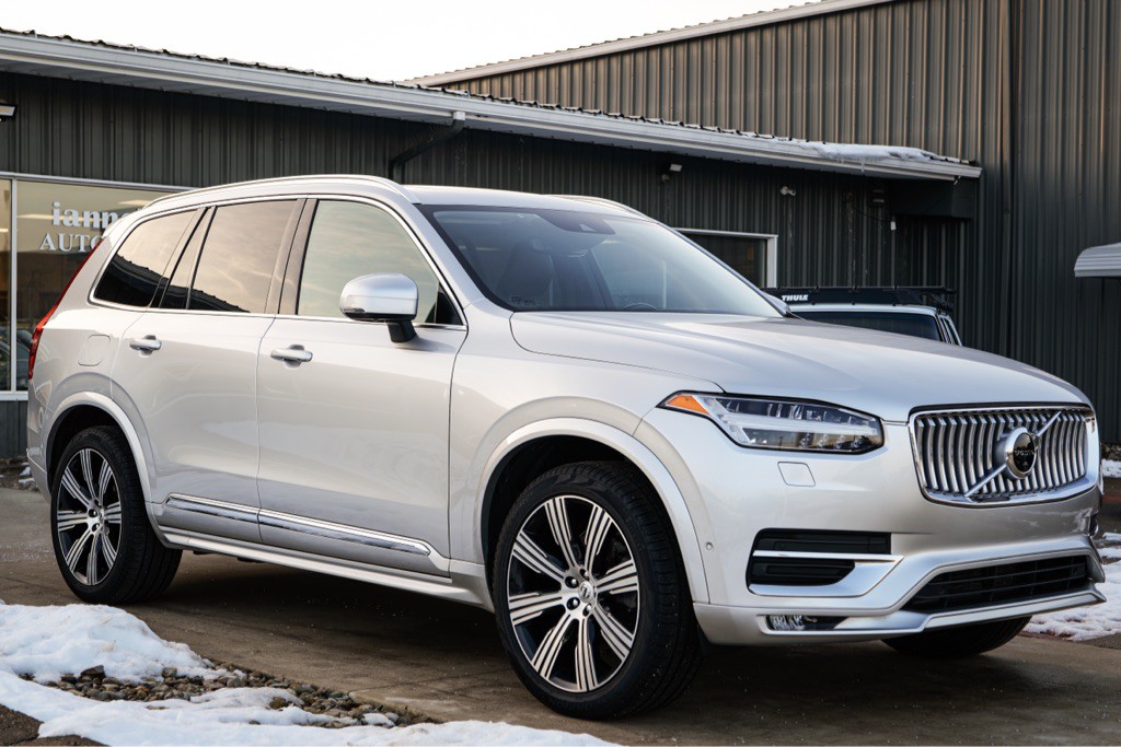 2022 Volvo XC90 Image 4