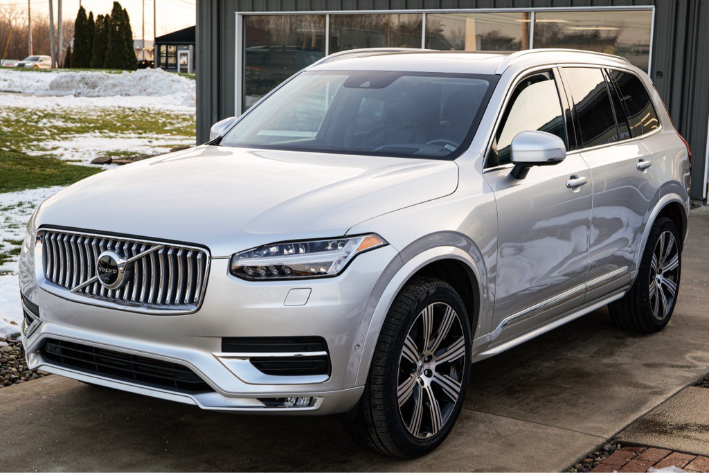 2022 Volvo XC90 Image 9