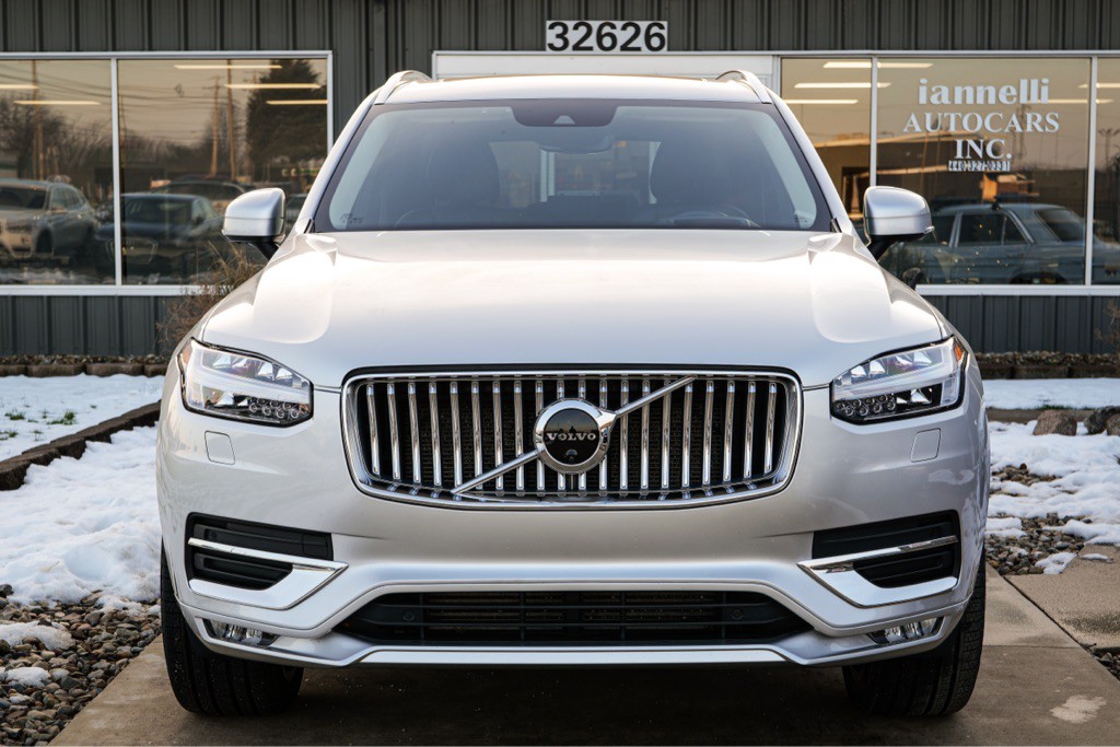 2022 Volvo XC90 Image 10
