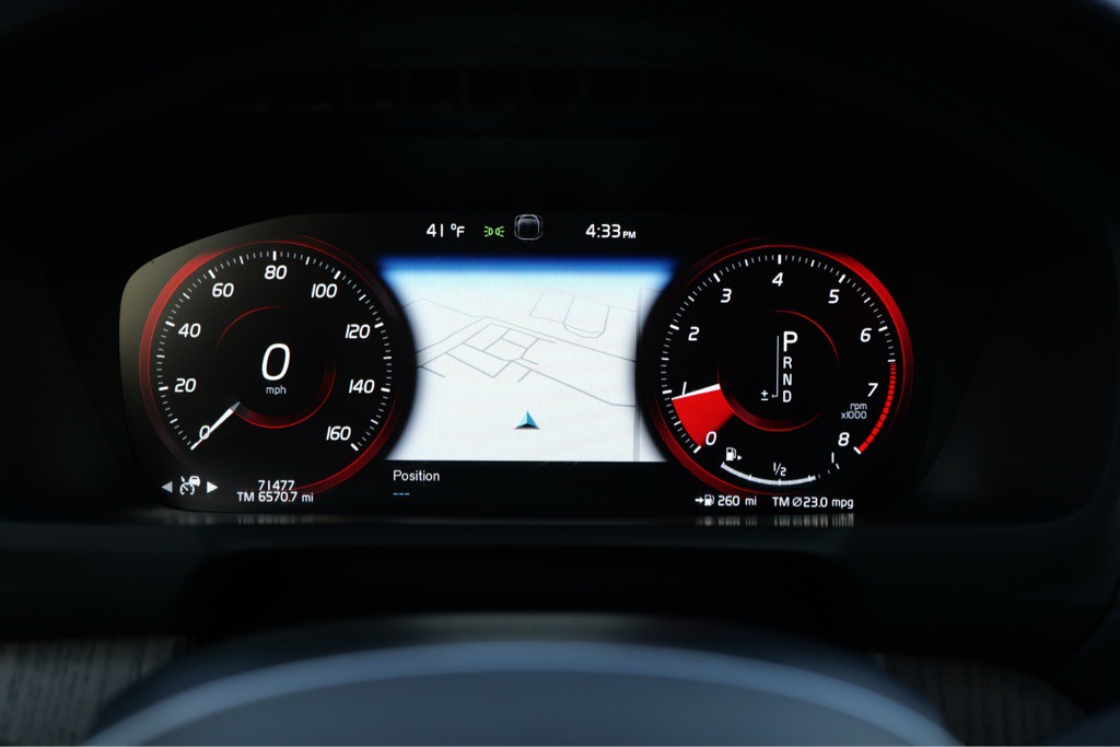 2022 Volvo XC90 Image 13