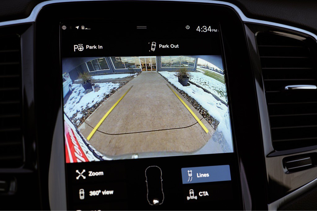 2022 Volvo XC90 Image 37