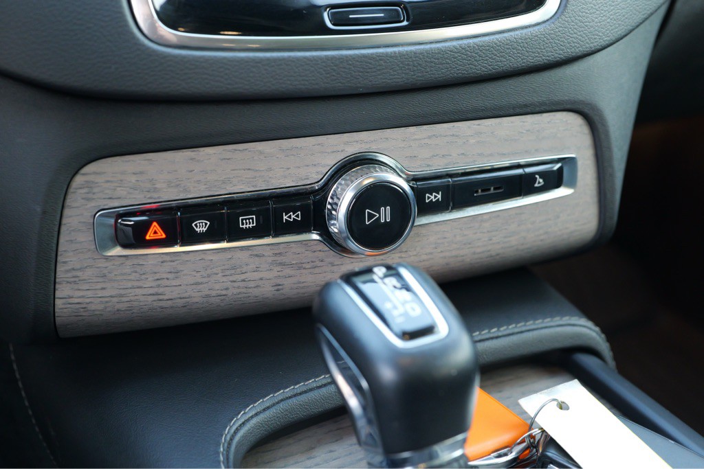 2022 Volvo XC90 Image 41